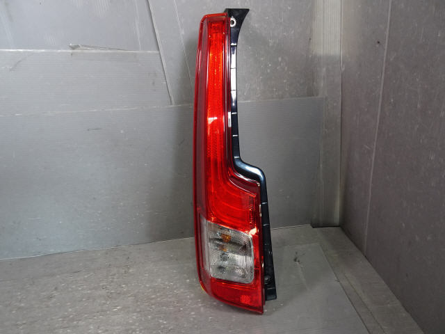 ステラ DBA-LA150F 左 テール ランプ ライト レンズ 81561-B2340 LED ICHIKO D161 平成27年 L・スマートアシスト 1kurudepa拍卖