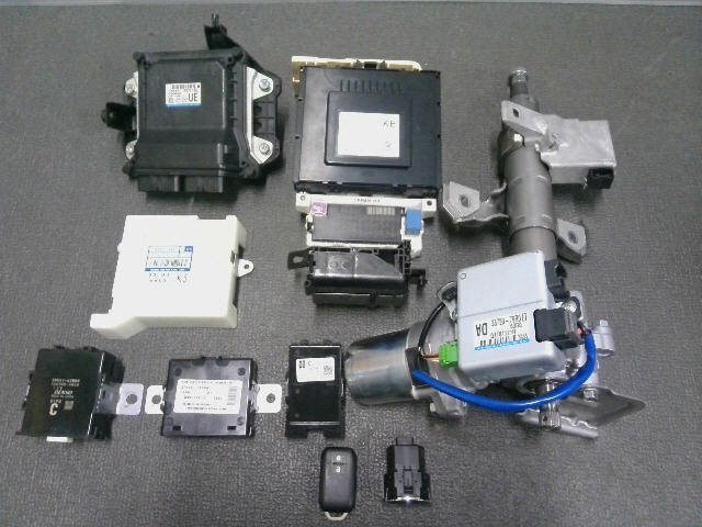 5kurudepa R1年 スペーシア DAA-MK53S コンピューター セット MM53S HV-G 2WD 32621拍卖