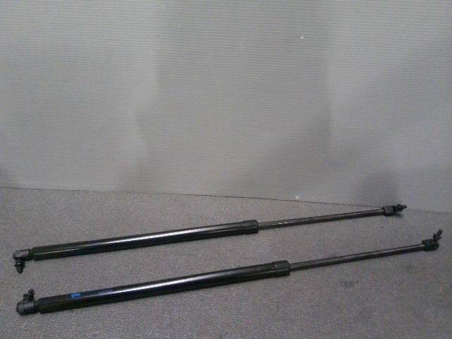 5kurudepa R6年 スペーシア 5AA-MK94S バックドアダンパー ゲートダンパー ショック MK54S 2WD HV-X 33064拍卖