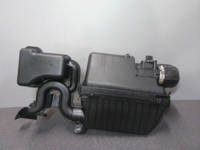 5kurudepa R6年 スペーシア 5AA-MK94S エア クリーナー R06D MK54S HV-G 2WD 33193拍卖