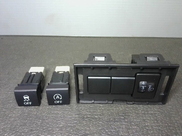 5kurudepa R6年 スペーシア 5AA-MK94S スイッチ セット MK54S X 4WD 33166拍卖