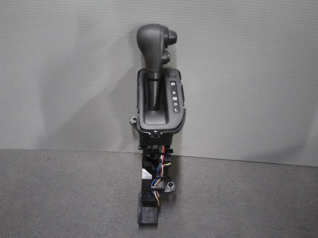 5kurudepa R6年 スペーシア 5AA-MK94S シフト レバー MK54S X 4WD 33166拍卖