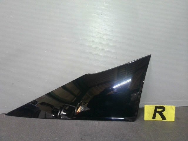 5kurudepa H28年 プリウス DAA-ZVW51 リア 右 クォーター カバー ZVW50 ZVW55 Aツーリング 2WD 33336拍卖