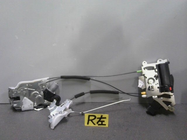 5kurudepa R3年 ソリオ 5AA-MA37S ドアロック ソレノイド MA27S MA47S MB37S MB47S リア左 テスト済 33237拍卖