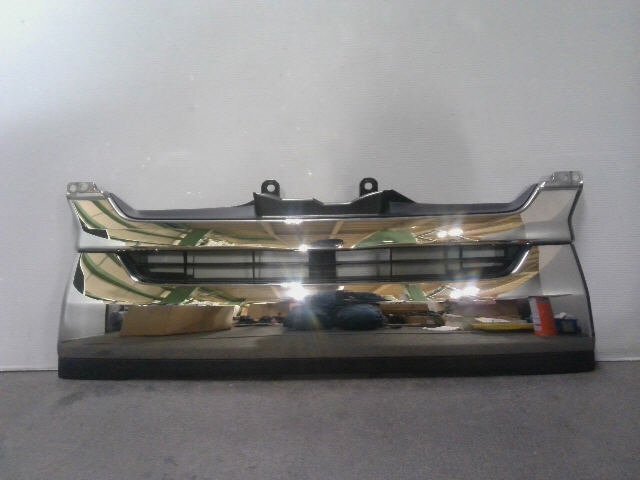 5kurudepa H28年 ハイエース LDF-KDH206V ラジエータ グリル 白パール 070 200系 4型 SGL ダークプライム 33430拍卖