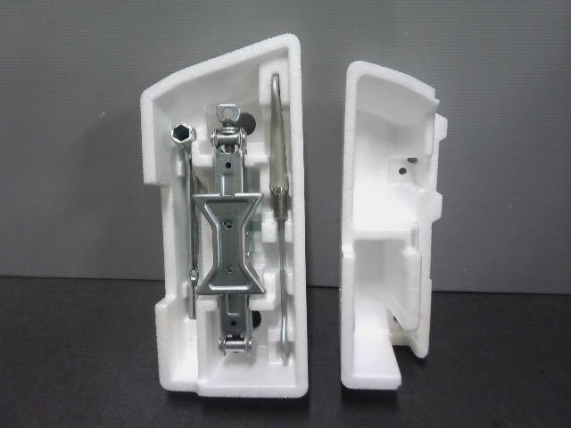 5kurudepa R3年 ソリオ 5AA-MA37S 車載 工具 一式 MA27S MA47S MB37S MZ 2WD 33408拍卖