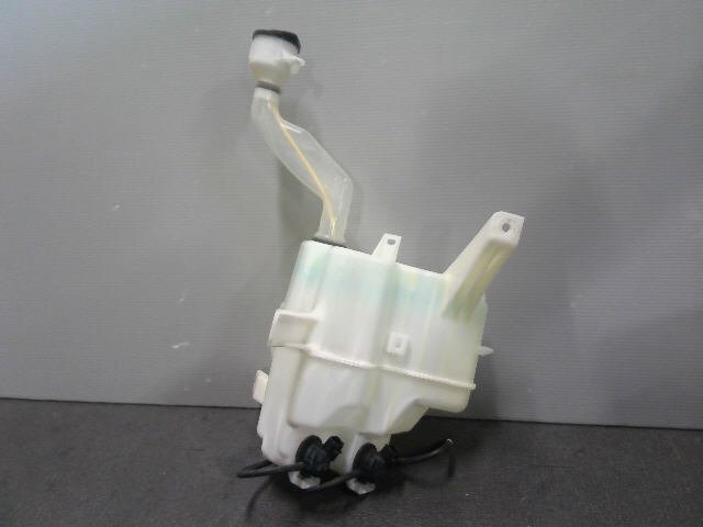 5kurudepa H27年 プリウス アルファ DAA-ZVW41W ウォッシャー タンク Gツーリング 後期 ZVW40 5人 テスト済 33388拍卖