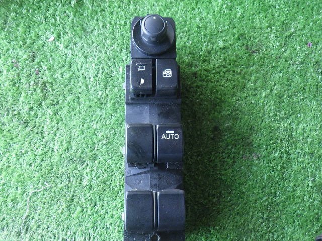 akurudepa H28年 デミオ LDA-DJ5FS パワーウィンド PW スイッチ D09W-66-350拍卖