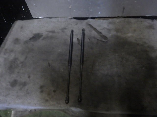 akurudepa H24年 アルトラパン DBA-HE22S バックドアダンパー ゲートダンパー ショック拍卖