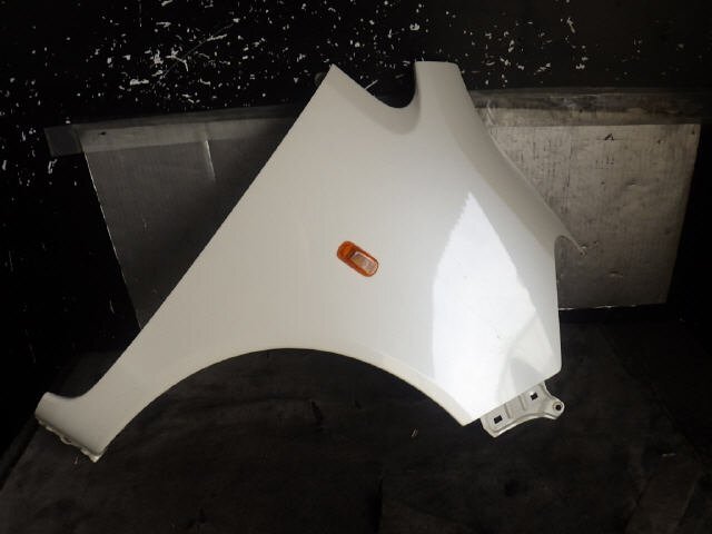 akurudepa H19年 ライフ DBA-JB5 右 フロント フェンダー 60211-SFA-J00ZZ 白パール NH624P拍卖