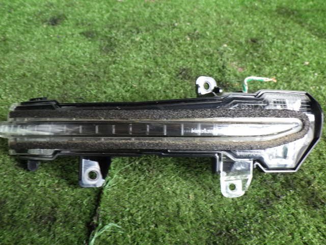 akurudepa H28年 ノート DBA-E12 ターン シグナル ランプ 26160-5VA0A 右ガワウィンカーランプ拍卖