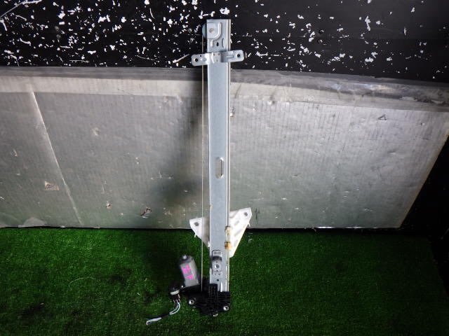 akurudepa H24年 ワゴンR DBA-MH34S 右 フロント レギュレータ パワーウィンド モーター 83401-72M00拍卖