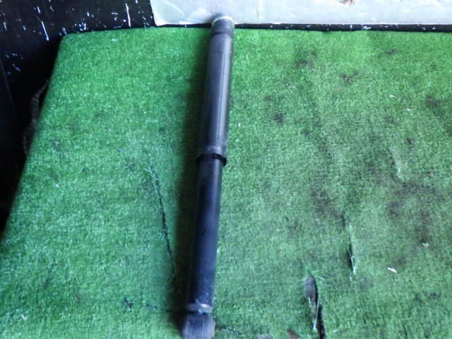 akurudepa R2年 N-BOX 6BA-JF3 左 リア ショック アブソーバー S07B-173 52610-TTA-J13拍卖