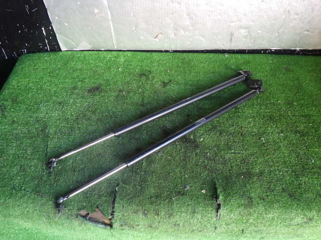 akurudepa H22年 エブリィ EBD-DA64V バックドアダンパー ゲートダンパー ショック 81850-68810拍卖