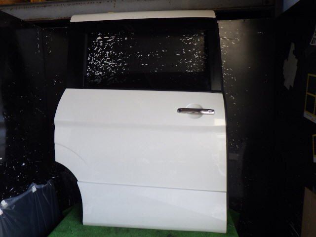 akurudepa H30年 セレナ DAA-GFNC27 リア 右 ドア スライド H210M-5TFMB 白パール QAB拍卖