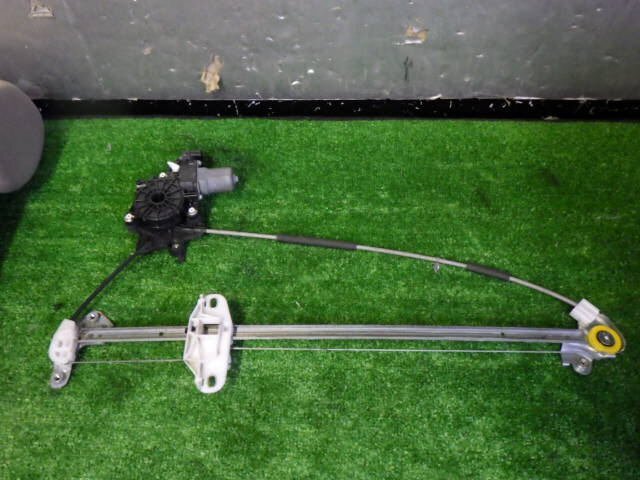 akurudepa R2年 N-BOX 6BA-JF3 右 フロント レギュレータ パワーウィンド モーター 72210-TTA-003拍卖