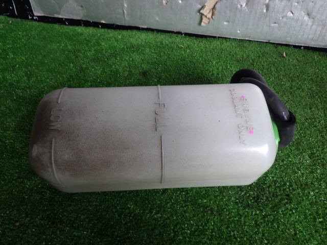 akurudepa H11年 ジムニー GF-JB23W ラジエータ リザーブ タンク 17931-80F50拍卖