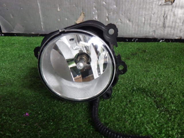 akurudepa R1年 デイズ 5AA-B47W 左 フォグ ランプ ライト 26150-7MV0B ハロゲン バンパー取付タイプ拍卖