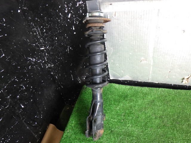 akurudepa H26年 ハイゼット EBD-S331V 左 フロント ストラット 48520-B9200拍卖