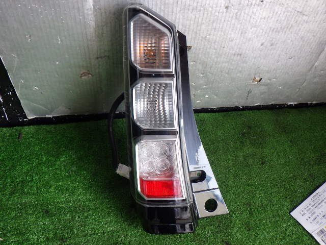 akurudepa H26年 N-BOX DBA-JF1 左 テール ランプ ライト 33551-TY0-J01 ICHIKO D105拍卖