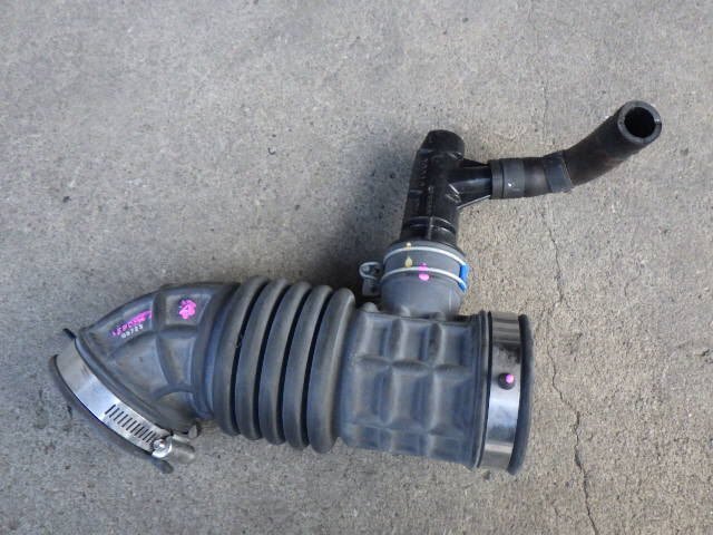 akurudepa H27年 シルフィ DBA-TB17 エア クリーナー MRA8 16576-3RC1A拍卖