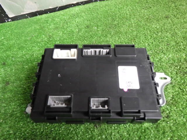 akurudepa R2年 エブリィ HBD-DA17V ヒューズ ボックス R06A拍卖