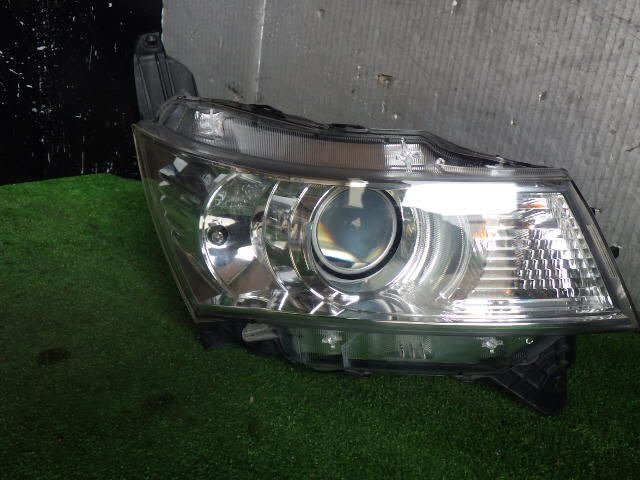 akurudepa H22年 ルークス DBA-ML21S 右 ヘッド ランプ ライト 26705-4A00K HID KOITO 100-59207拍卖