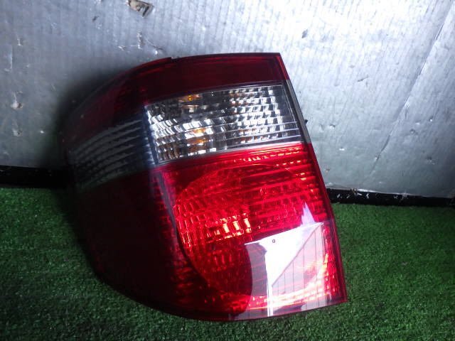 akurudepa H16年 アルファード TA-MNH15W 左 テール ランプ ライト 81560-58020 KOITO 58-5拍卖