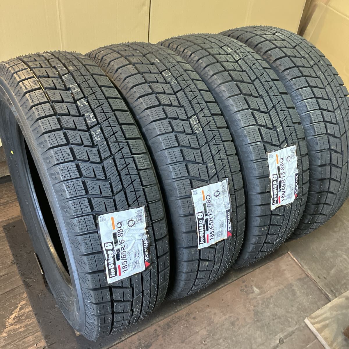 新品スタッドレス185/65R15 4本/ヨコハマ iG60 送料込39200円〜 S4972-32拍卖
