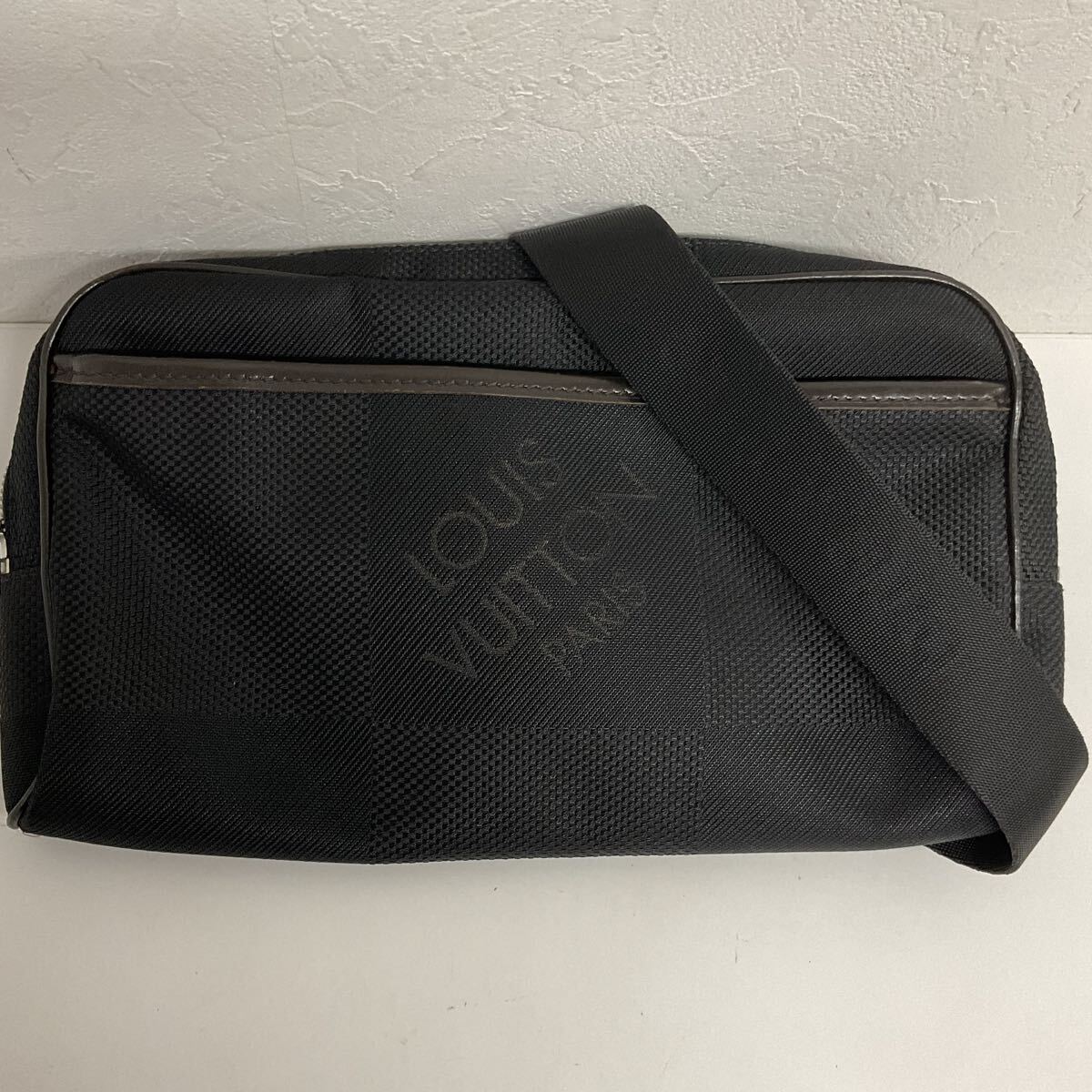 営ON 005-60◆ LOUIS VUITTON ルイヴィトン N93620 ダミエ ジェアン アクロバット ボディバッグ ショルダーバッグ拍卖