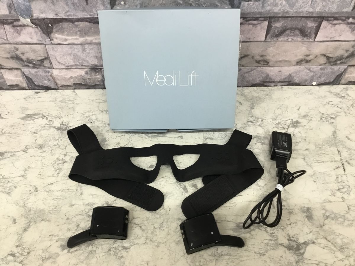 ●営NS174-60【通電確認済み】YA-MAN ヤーマン メディリフト アイ 美顔器 EPE-10BB YAMAN フェイスケア 美容 元箱付き /u拍卖