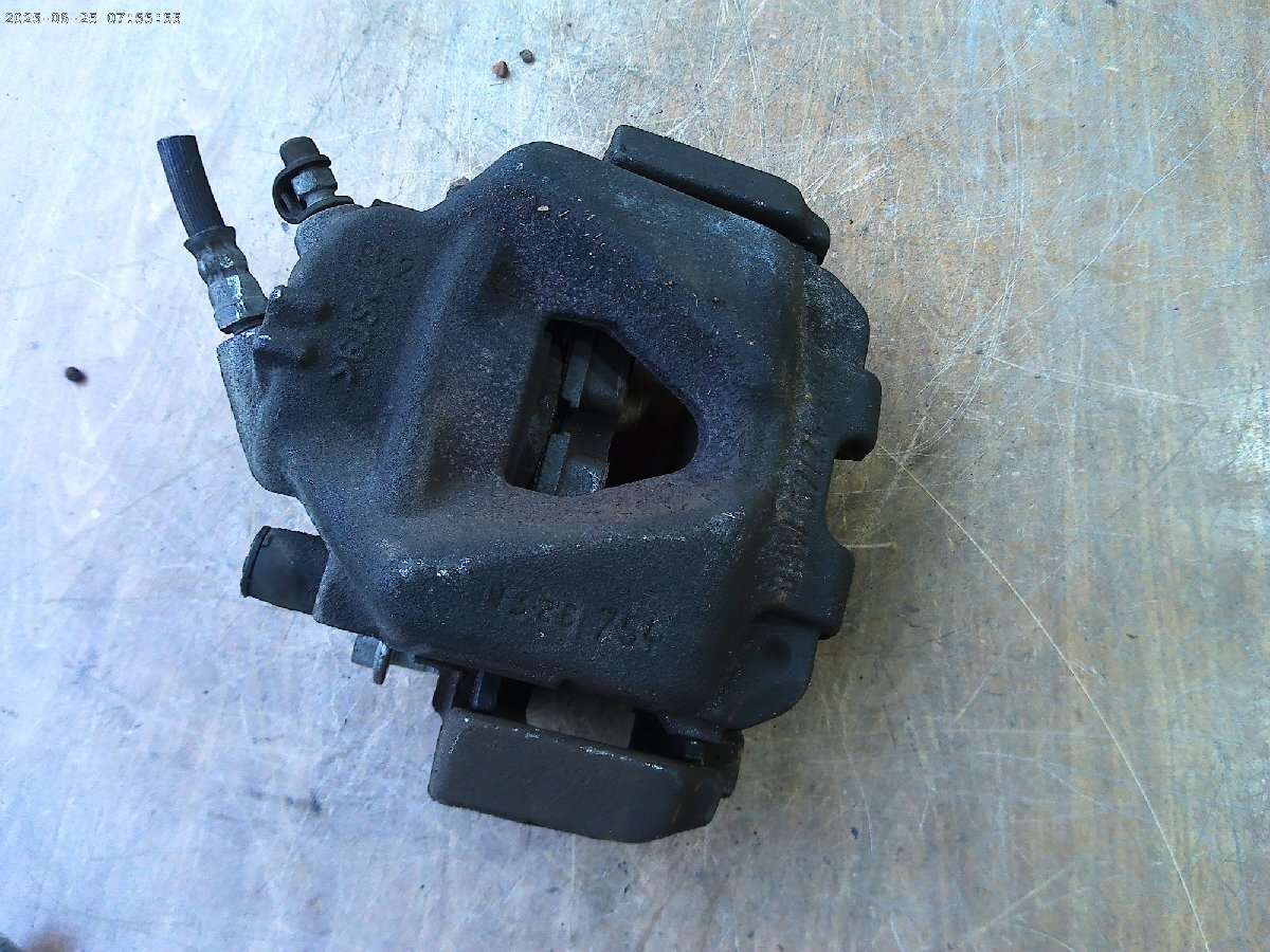 BMW X1 右 キャリパー 平成24年 DBA-VM20 フロント ブレーキ E84 9.9万km 即決あり ii拍卖