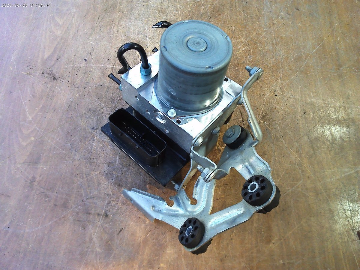 BMW X1 ABS 平成24年 DBA-VM20 ブレーキ アクチュエーター E84 9.9万km 即決あり ii拍卖