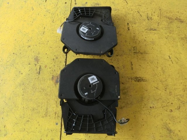 ★BMW X1 ウーハー 左右 平成24年 DBA-VM20 スピーカー HARMAN製 E84 9.9万km 即決あり拍卖