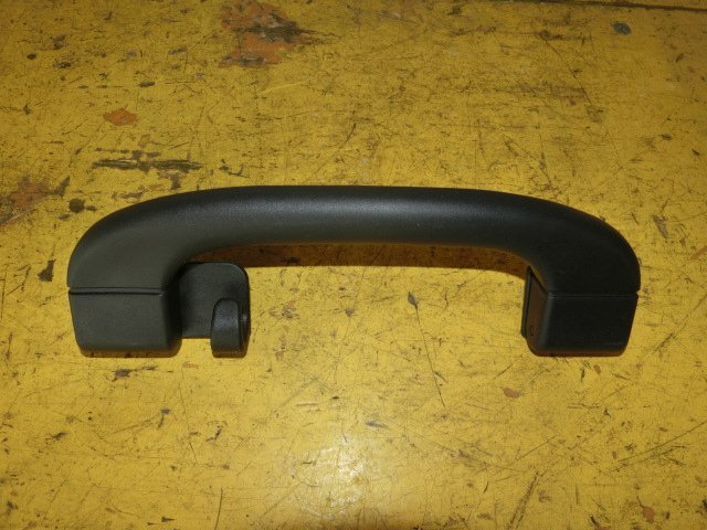 ★BMW X1 アシスト グリップ 右 リア 平成24年 DBA-VM20 E84 9.9万km 即決あり拍卖