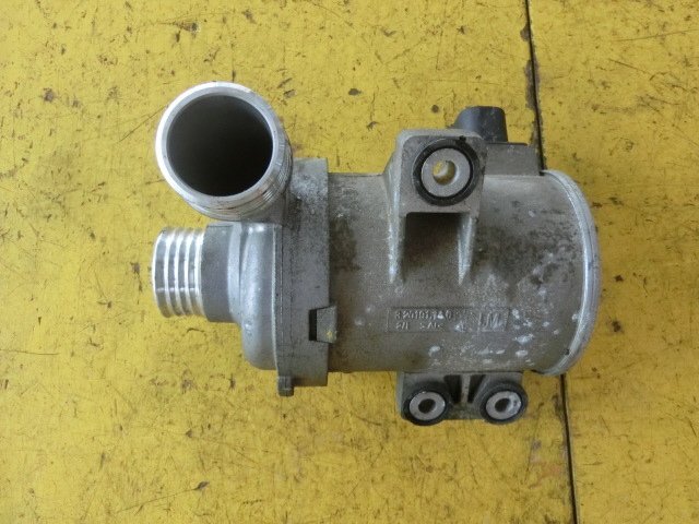 ★BMW X1 ウォーター ポンプ 平成24年 DBA-VM20 E84 9.9万km 即決あり拍卖