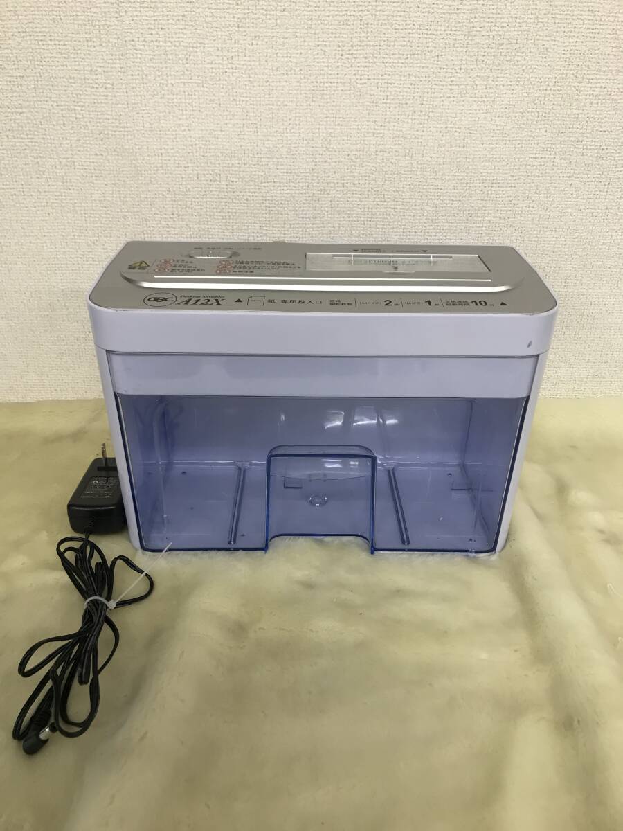 2427 アコ・ブランズ デスクトップシュレッダ (GSHA-12X-O) ホワイト シュレッター 事務/店舗用品 OA機器 他拍卖