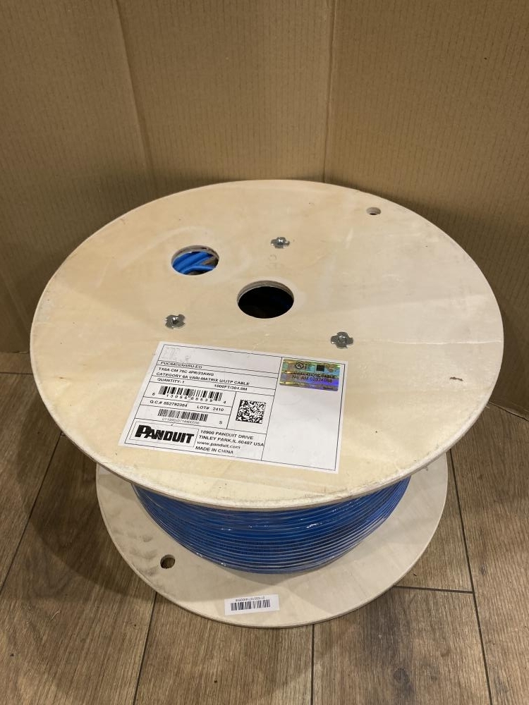 020♪未使用品・即決価格♪PANDUIT パンドウィット LANケーブル UTPケーブル Cat6A PUC6AHD04BU-EG 304.8m 青 保管品拍卖