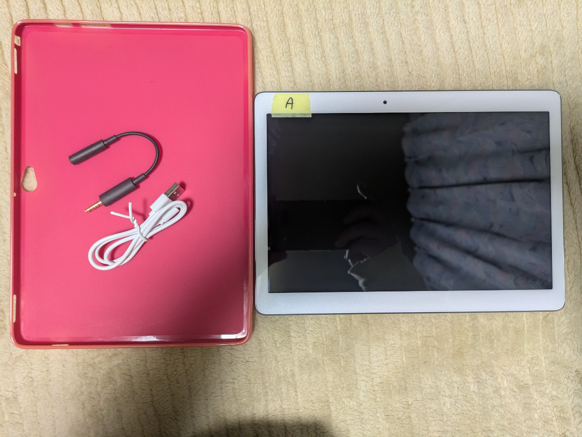 ★☆①ドコモ 大画面10.1インチタブレット Huawei dtab d-01H 地デジフルセグ視聴可 アンテナ付属☆★拍卖