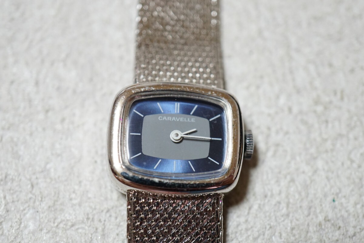 F2093 稼動品 CARAVELLE/キャラベル 手巻き 青文字盤 レディース 腕時計 アクセサリー ヴィンテージ ブランド 装飾品拍卖