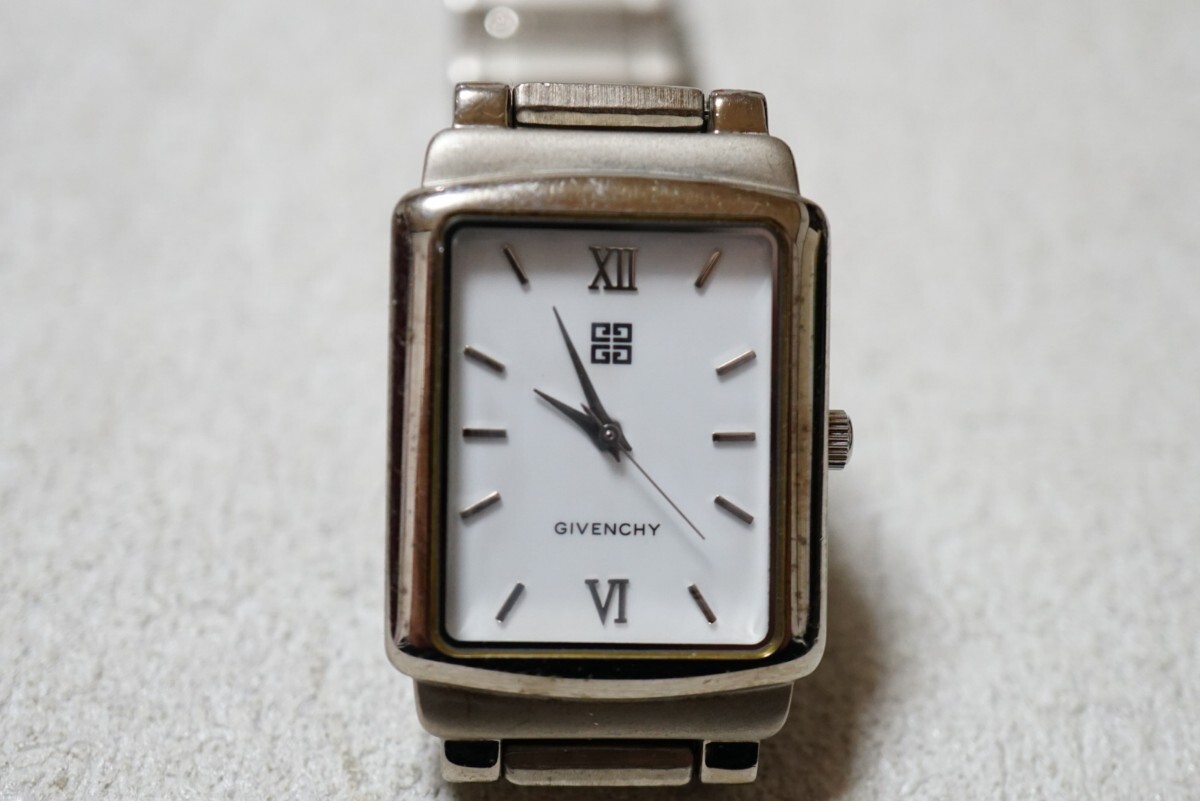 F2005 GIVENCHY/ジバンシィ スクエア シルバーカラー メンズ 腕時計 アクセサリー ヴィンテージ ブランド クォーツ 不動品拍卖