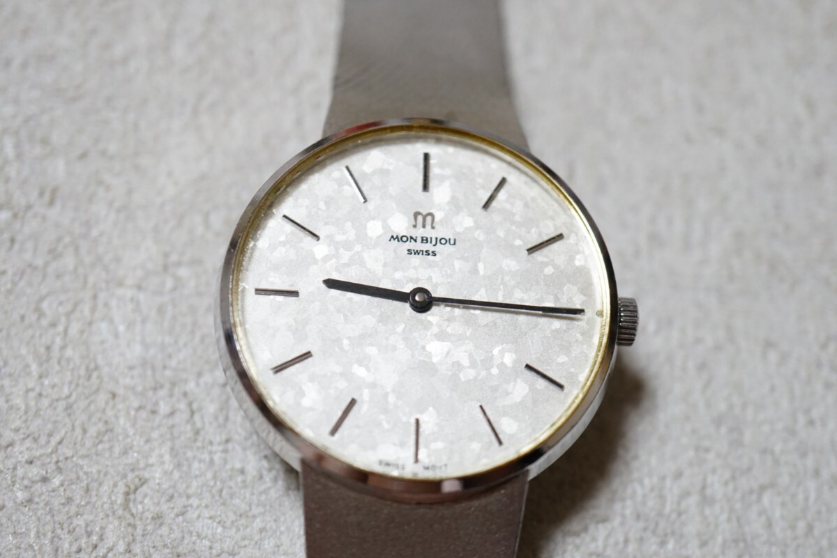 F2002 稼動品 MON BIJOU/モンビジュ SWISS 手巻き メンズ 腕時計 アクセサリー ヴィンテージ スイス ブランド 不動品 訳あり 傷 ベルト変形拍卖