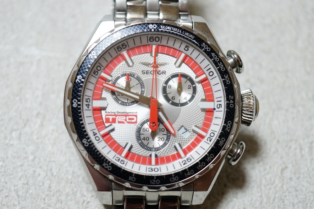 F2184 セクター SECTOR×TRD コラボウォッチ クロノグラフ 赤文字盤 メンズ 腕時計 アクセサリー ヴィンテージ クォーツ 不動品拍卖