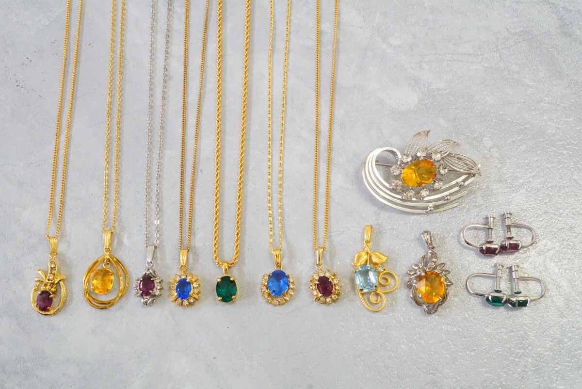 C788 色ガラス ネックレス ペンダント ブローチ イヤリング 12点セット ヴィンテージ アクセサリー 昭和レトロ 大量 まとめて おまとめ拍卖