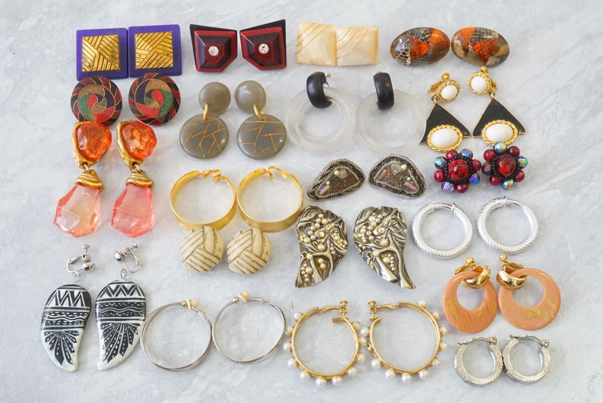 C762 大振り 海外製など ヴィンテージ イヤリング 両耳揃い 20点セット アクセサリー 大量 まとめて おまとめ まとめ売り拍卖