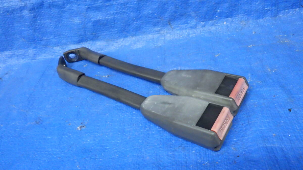 H3年 V-S82V アトレー ハイゼット 純正 シートベルト キャッチ 受け 左右 S81P S82P S83P S81P S82P S83P S82W S83W S83V 管M1101-118拍卖