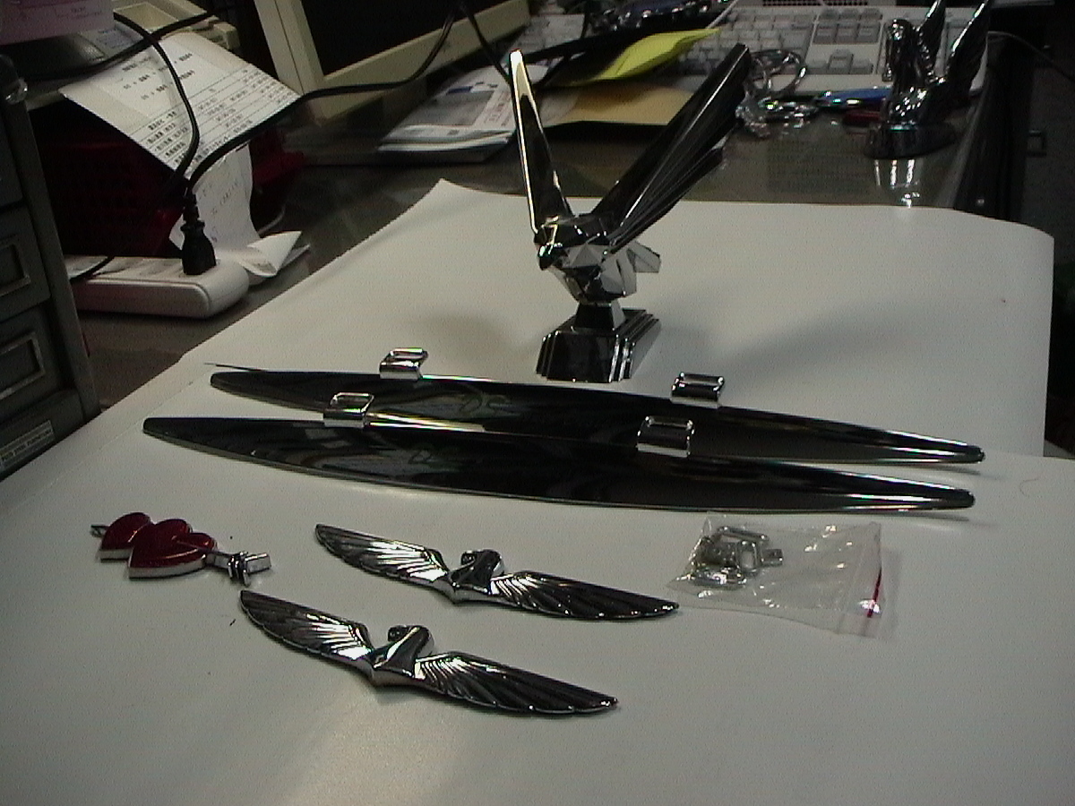 メッキアクセサリー4点セットF イーグルオーナメント エアロワイパー ハートエンブレム イーグルタイプ1エンブレム2個入り拍卖