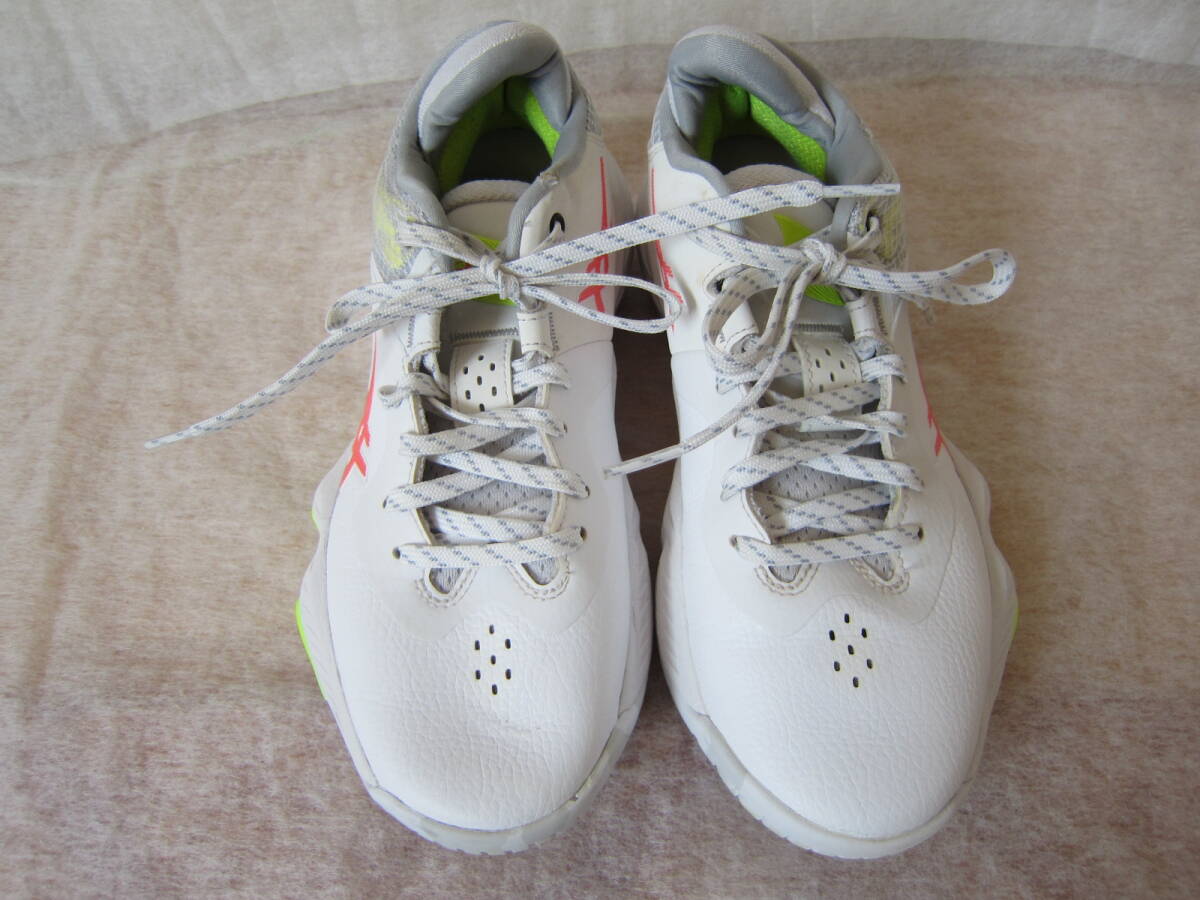 バッシュ asics NOVA SURGE LOW(アシックス ノヴァ サージ ロー)(1061A043) 白/灰/オレンジ/黄 24.5㎝ ok2510D拍卖