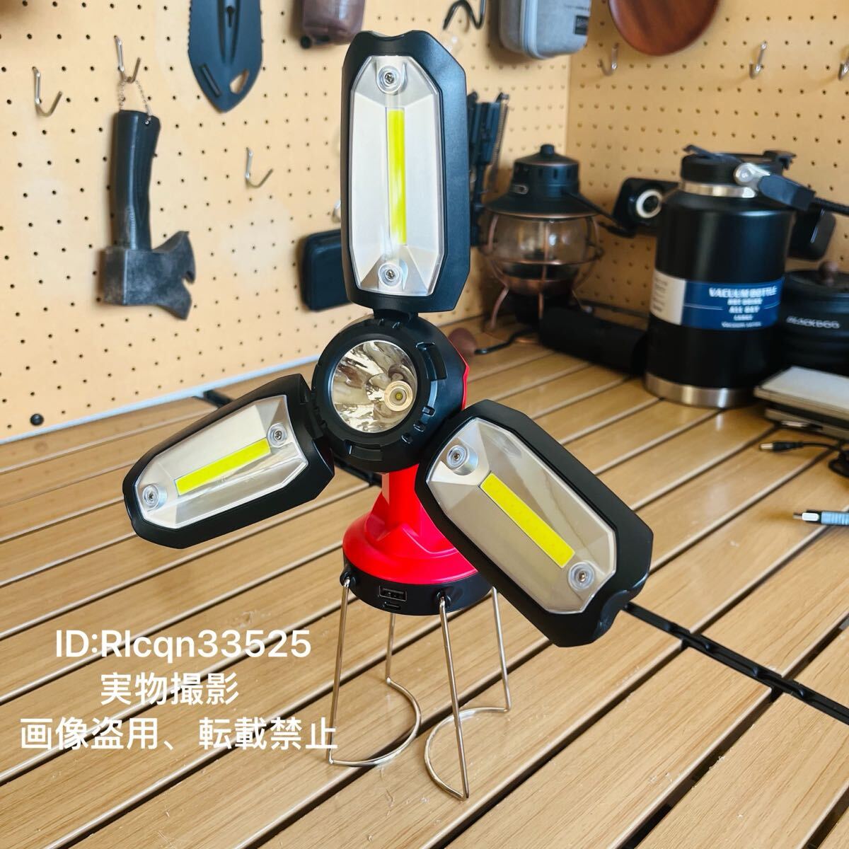 キャンプ LEDランプ ライト折りたたみ式ランタン 三脚付き アウトドア キャンプ 釣り75x150mm 271g拍卖