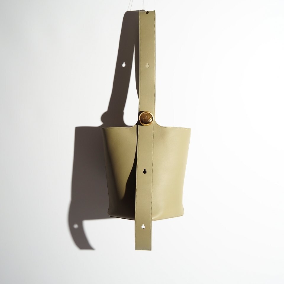 C4655P ▼LOEWE ロエベ▼ Pebble ぺブル バケットバッグ ミディアム ユーカリグリーン / レザーバッグ バケツ ショルダーバッグ rb mks拍卖